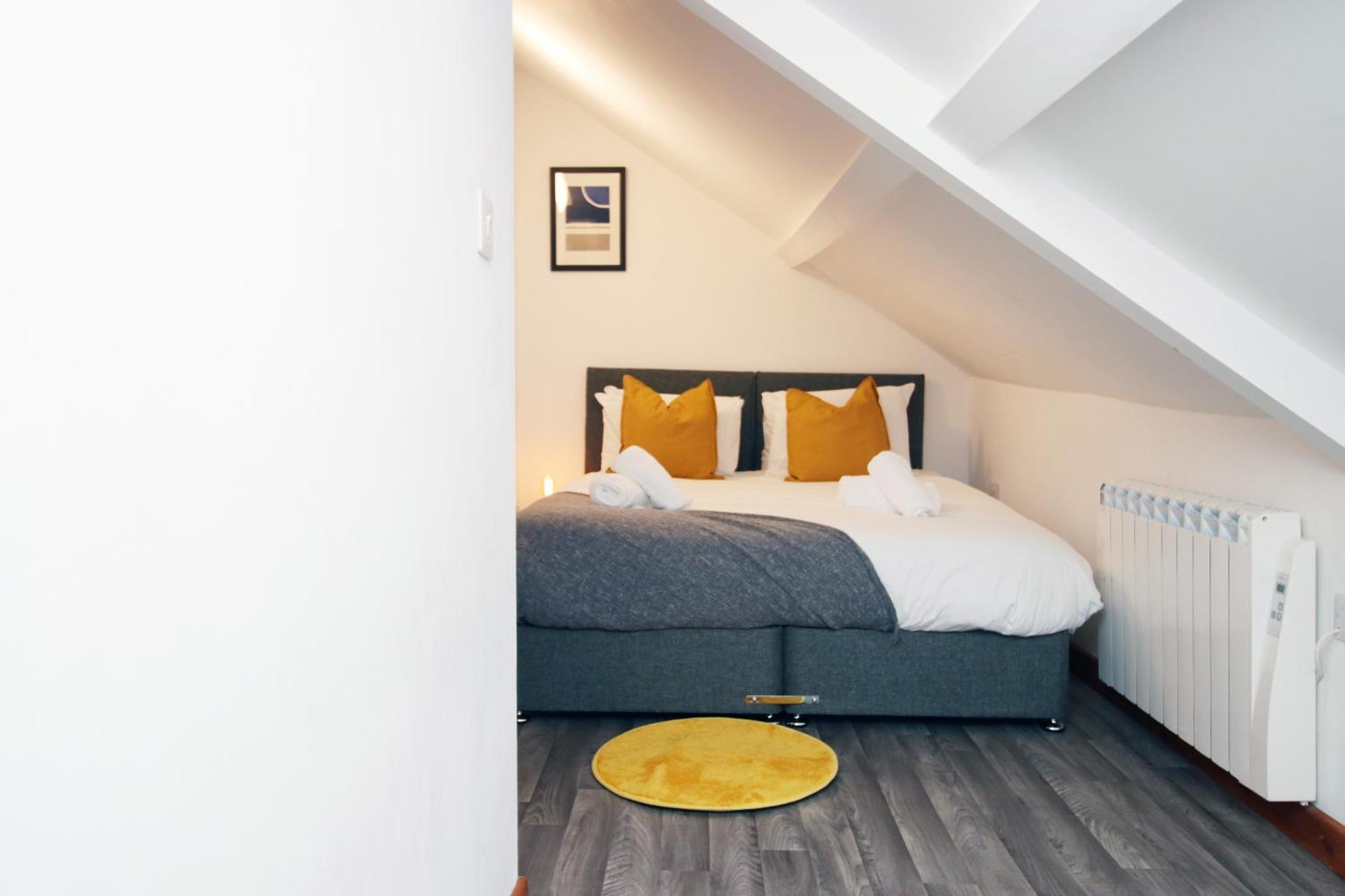 Fully Equipped Kitchen, Parking, City Centre Swansea Bagian luar foto