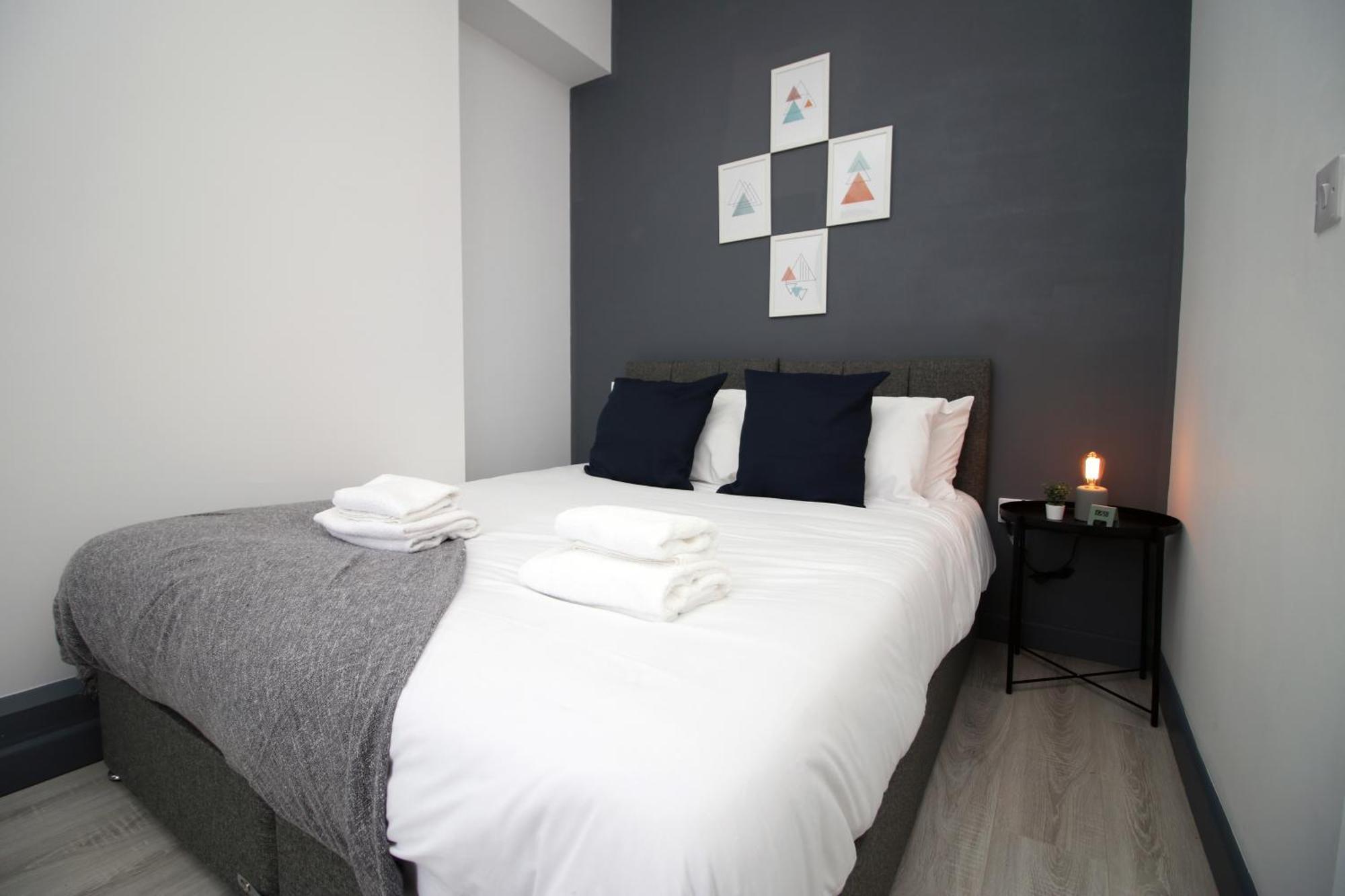 Fully Equipped Kitchen, Parking, City Centre Swansea Bagian luar foto