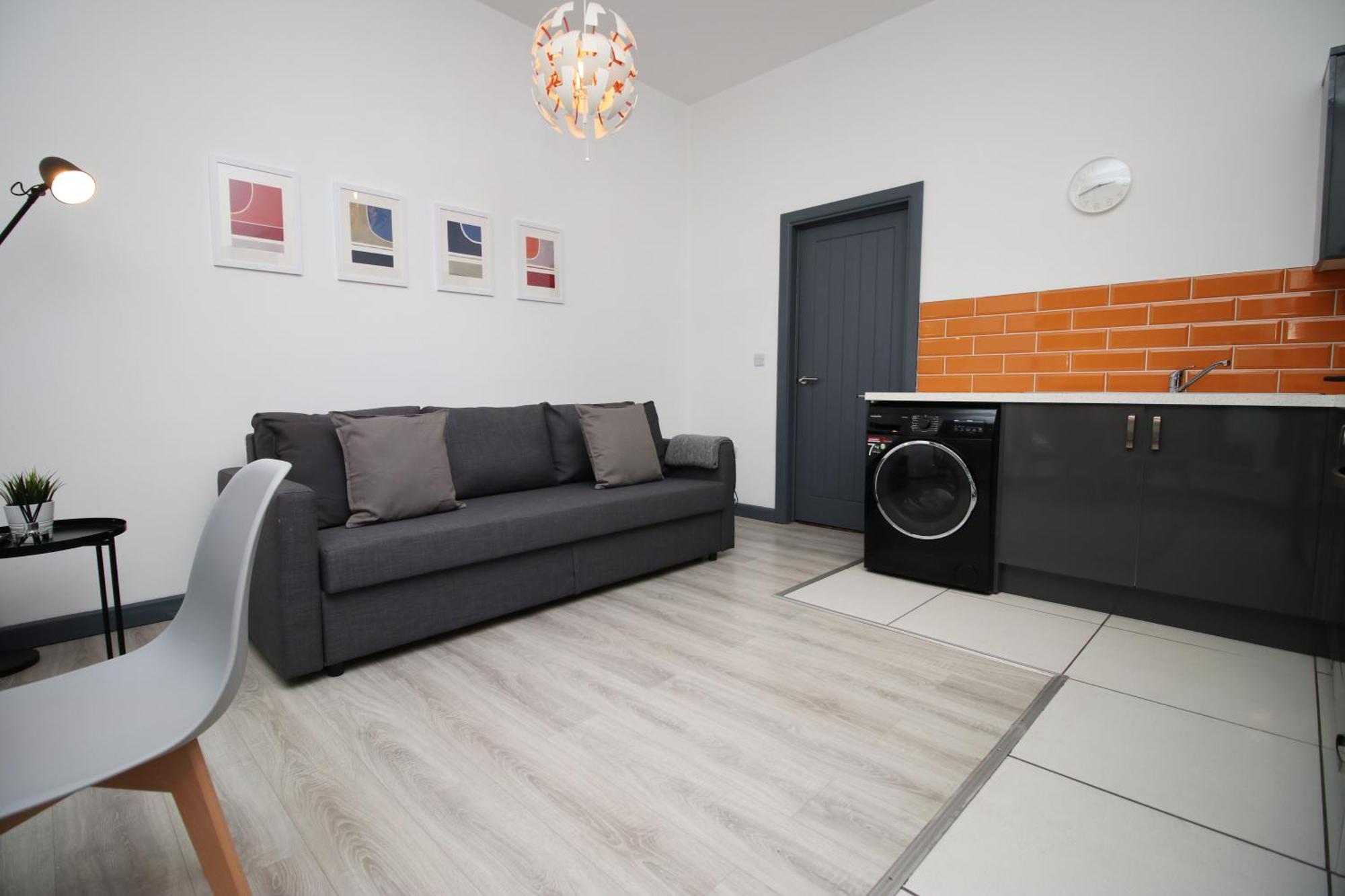 Fully Equipped Kitchen, Parking, City Centre Swansea Bagian luar foto