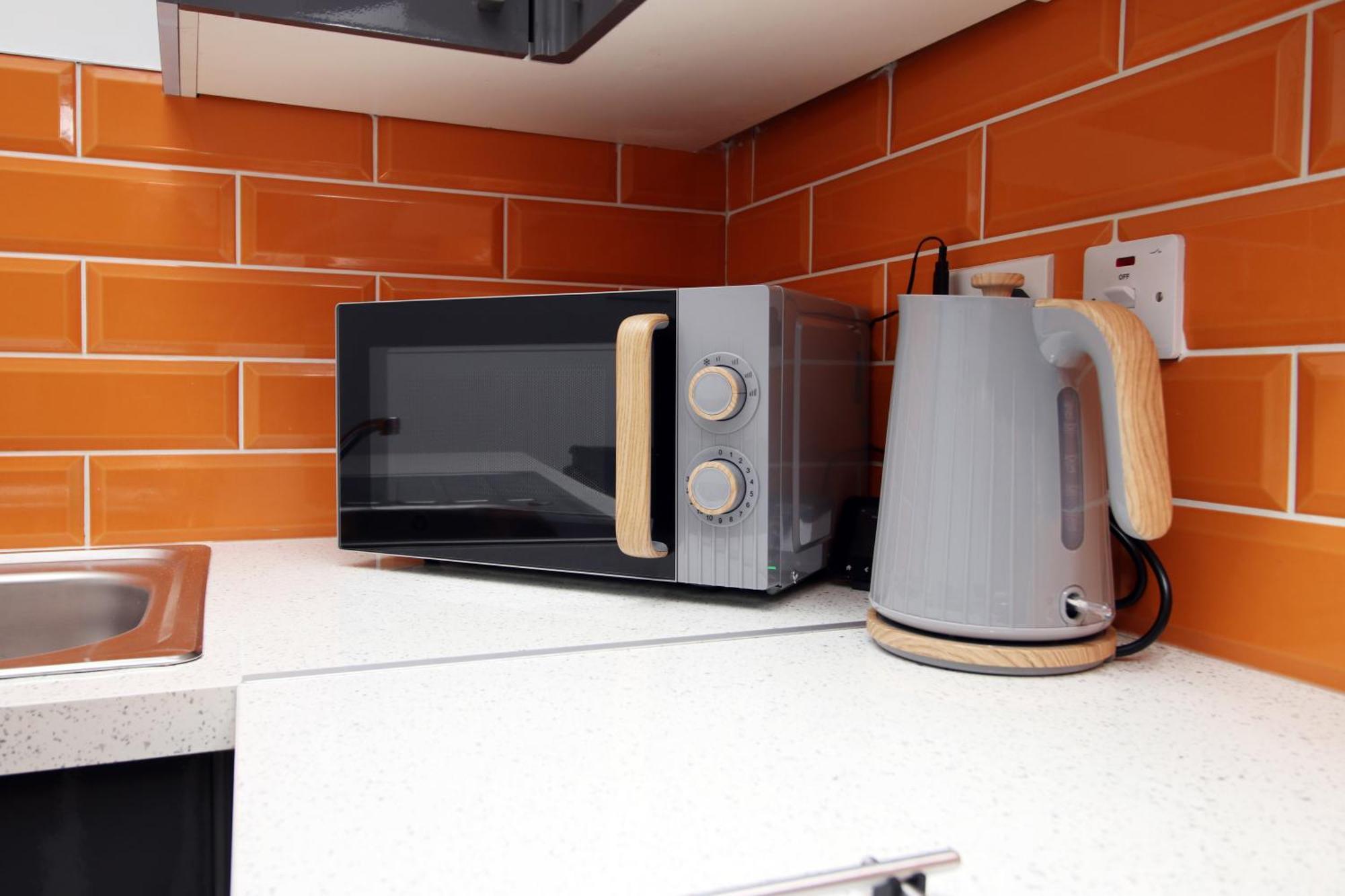 Fully Equipped Kitchen, Parking, City Centre Swansea Bagian luar foto